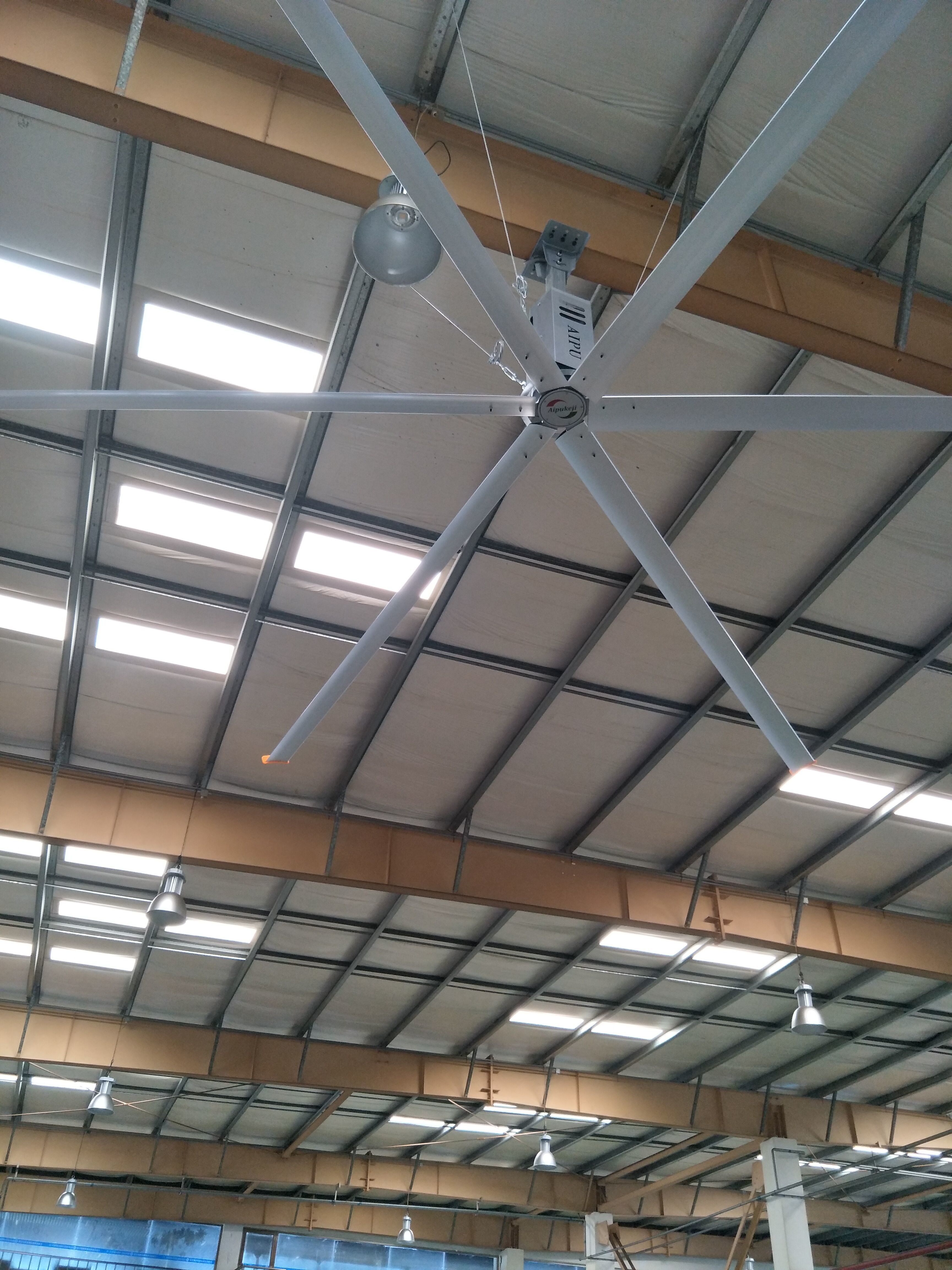 พัดลมเพดาน HVLS ขนาด 3.4m พัดลม / พัดลมเพดานขนาดใหญ่พร้อมใบมีดอลูมิเนียม